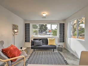 Bright Seattle Cottage w/ Private Backyard Access!