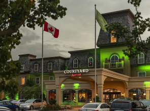 Courtyard Waterloo St. Jacobs