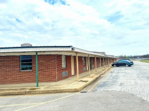 Shamrock Kings Inn By Oyo Marked Tree I-555