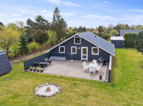 "Reidar" - 600m from the sea in Lolland, Falster and Mon