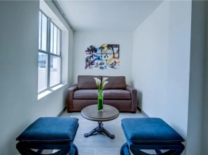 Clinton Hotel South Beach