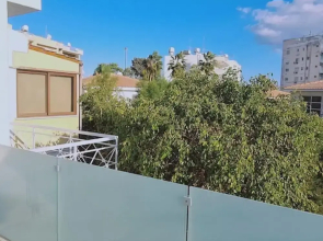 29 LIM - Downtown Retreat