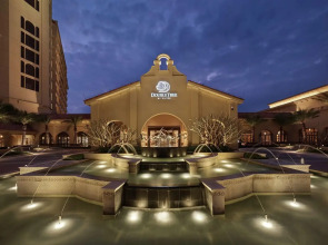 DoubleTree by Hilton Huidong Resort