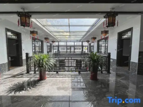 "Lingshi Dongwang Residence (Wang Family Courtyard Lodge