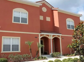 Paradise Palms 8975