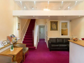 Lord Kensington Hotel