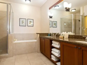 Halii Kai Oceanfront KBM Resorts 2 Units, 4 Bedrooms Ml-2567