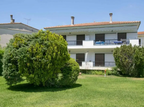 Esperida Apartment by Travelpro Services