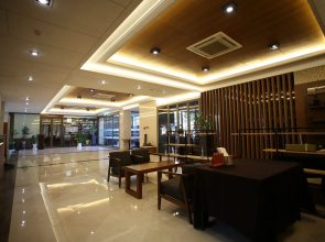 New Donghae Hotel