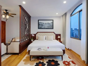 Happy Life Grand Hotel & Sky Bar