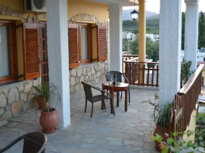 Sofia's Studios & Apartments