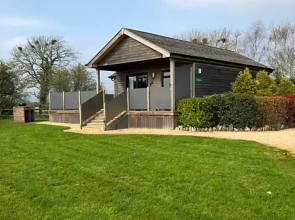 Tor Farm Lodge