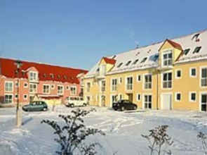 Airport Regent Hotel