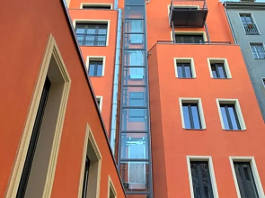 Art Apartments