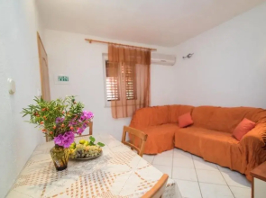 Apartments Longo