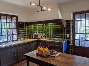 Provencial Stone Villa - Sleeps 10
