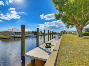 Waterfront Punta Gorda Paradise: Dock & Pool!
