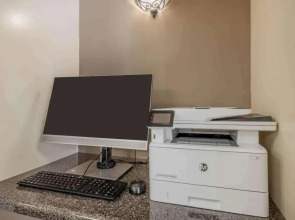 Sonesta Simply Suites Las Vegas Convention Center