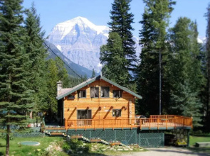Mount Robson Lodge
