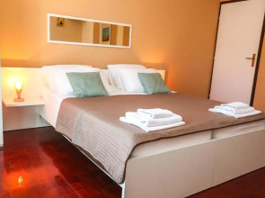 Apartments and Rooms Sinka
