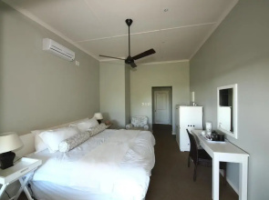 Coral Tree Colony Bed & Breakfast