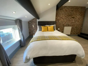 6Adelphi