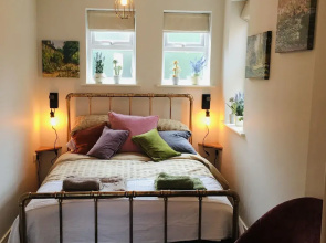 The Art Attic a Stylish Boutique Apartment
