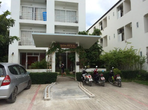 Arun Seaview Apartment