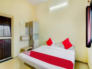 Devgiri Lodge by OYO Rooms