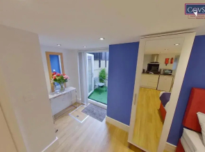 Cosy Escape - Studio Apartment in Coventry City Centre