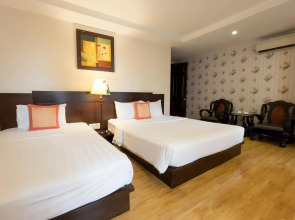 Little Brick Saigon Hotel