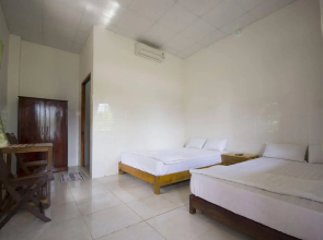 Bai Thom Cay Vong Nem Resort