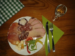 Turistična kmetija Dervarič