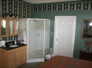 A Boat to Sea Bed & Breakfast