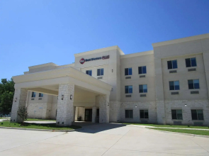 Best Western Plus Bonham