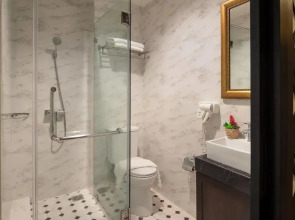 Khaosan Palace Hotel