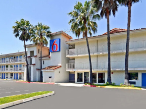 Motel 6 Fairfield, CA - Napa Valley