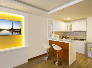 Paris Nha Trang Hotel & Apartment