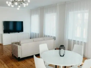 Riga City Center 3 Big Rooms - Family Apartment 130m2