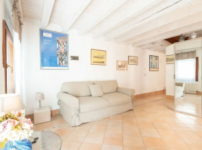 Maison Valentina