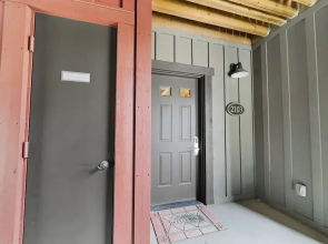 Ca2103 The Cache 3 Bedroom Condo by RedAwning