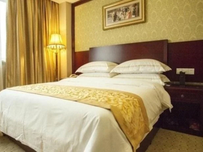 Vienna International Shanghai Pujiang Town