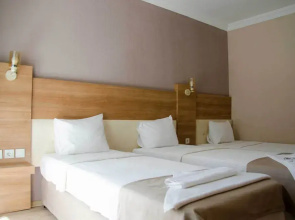 Serenita Beach Hotel