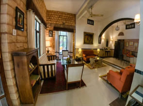 Hotel Devi Bhawan