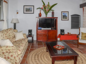 Calypso Court - Private 1 bedroom villa with pool 1 Villa by RedAwning