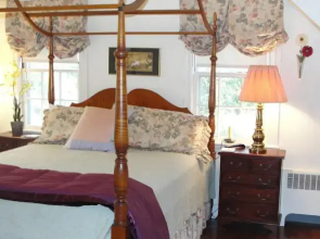 Fox Pond Bed and Breakfast