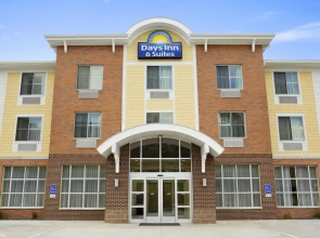 Days Inn and Suites Caldwell