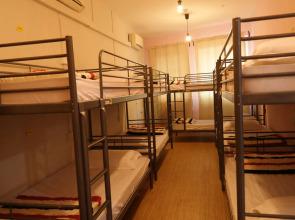 The Hive Singapore Hostel