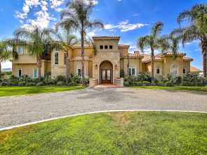 Luxe Wine Country Estate w/ Orchard-facing Balcony