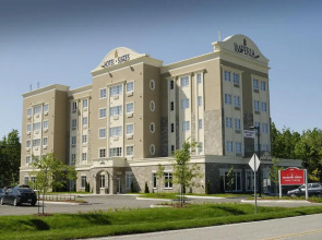 Imperia Hotel & Suites Terrebonne